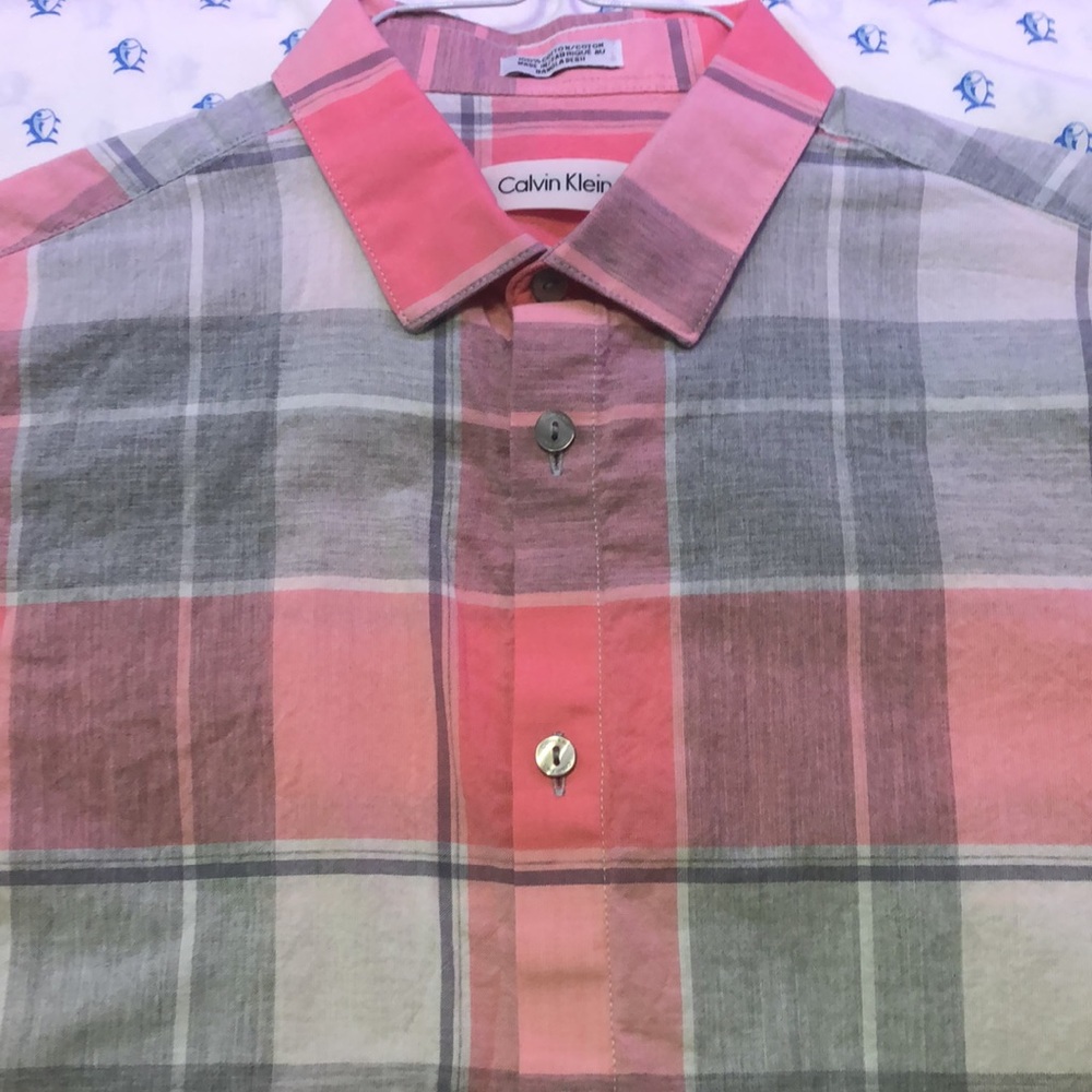 Sm Calvin Klein button down - Picture 2 of 6